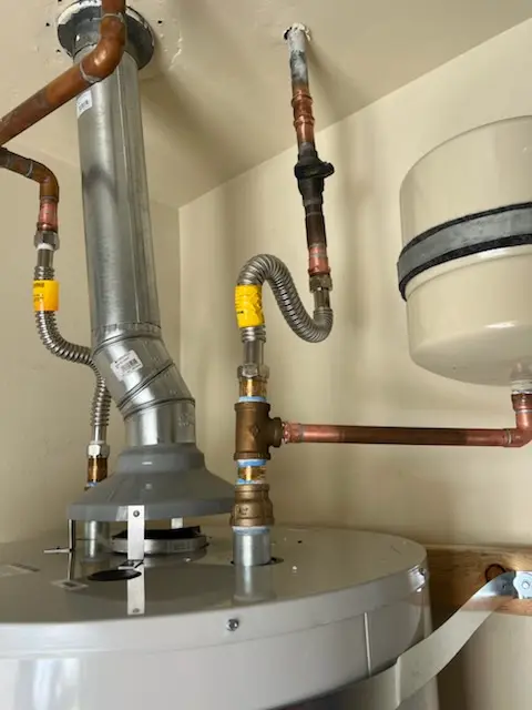 Water heater installation and plumbing repair in Shippenport